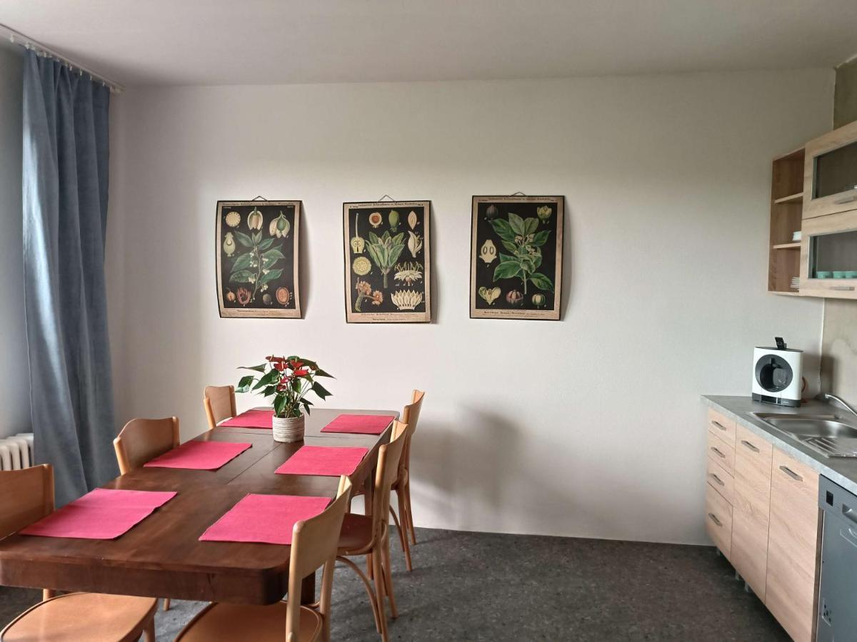 Apartmany Nad Splavem Зноймо Экстерьер фото